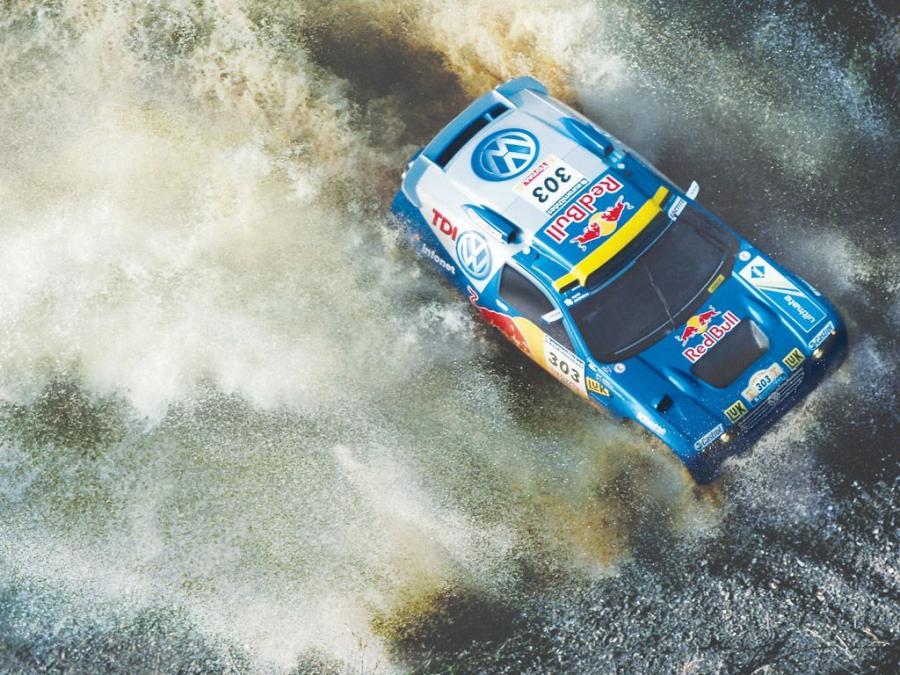  Volkswagen Touareg Race 2004 года  (фото 9 из 15)